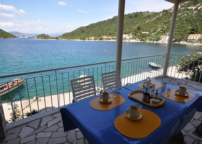 Zdenka Apartamento Prožura