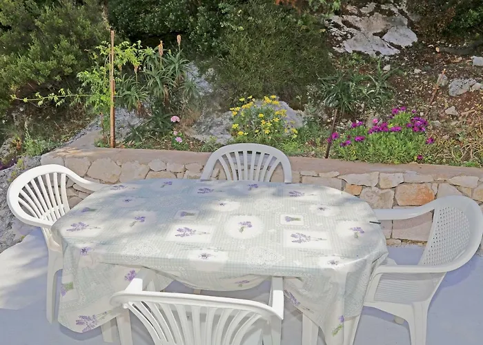 Zdenka Apartamento Prožura