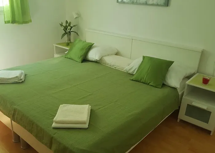 Zdenka Apartamento Prožura
