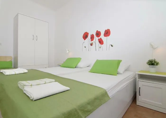 Zdenka Apartamento *